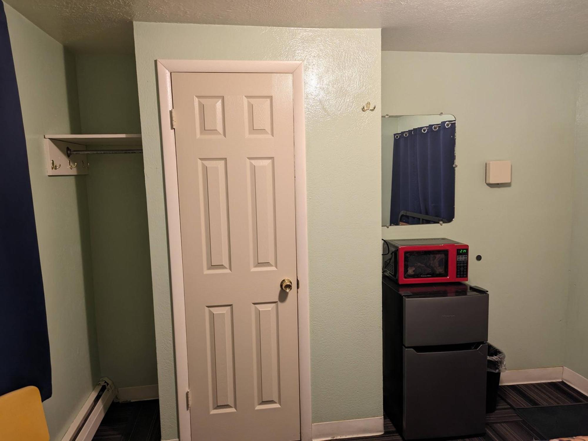 Tour Inn Motel Howard City ภายนอก รูปภาพ